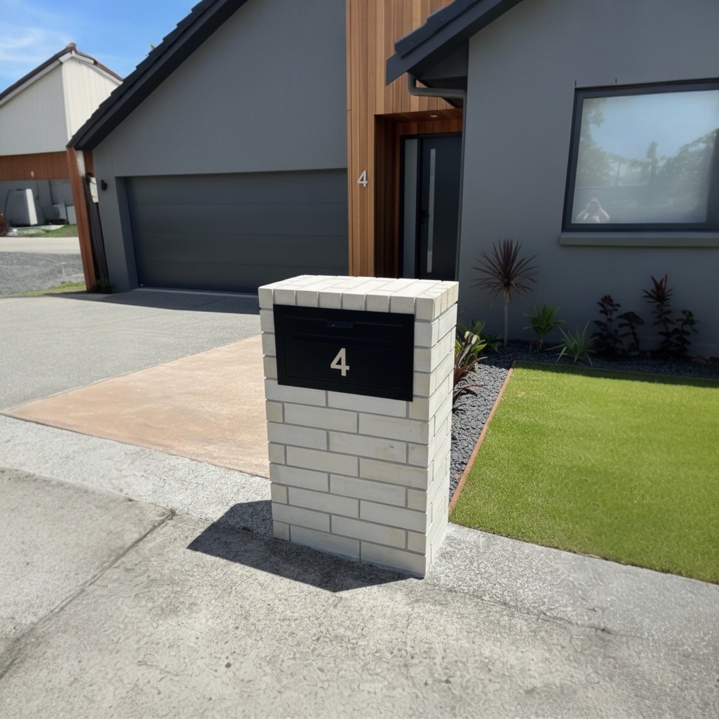 Ormiston Box by Aspect Box - modern parcel mailboxes