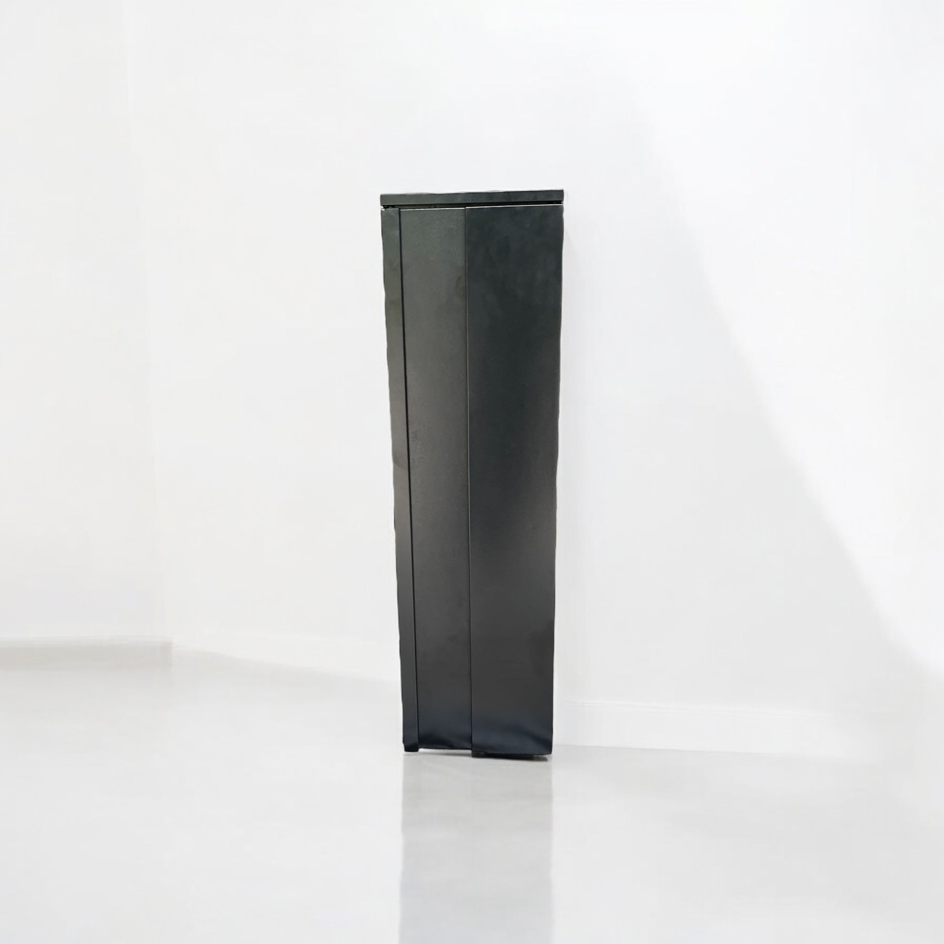 Modern parcel mailbox NZ – Raglan Pillar model by Aspect Box